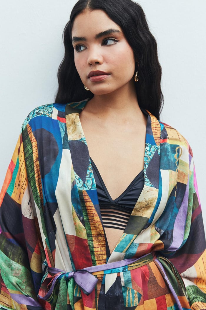 Fumée Satin Coloré Patterned Short Morning Gown / Kimono