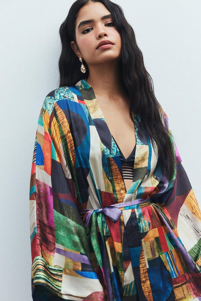 Fumée Satin Coloré Patterned Short Morning Gown / Kimono