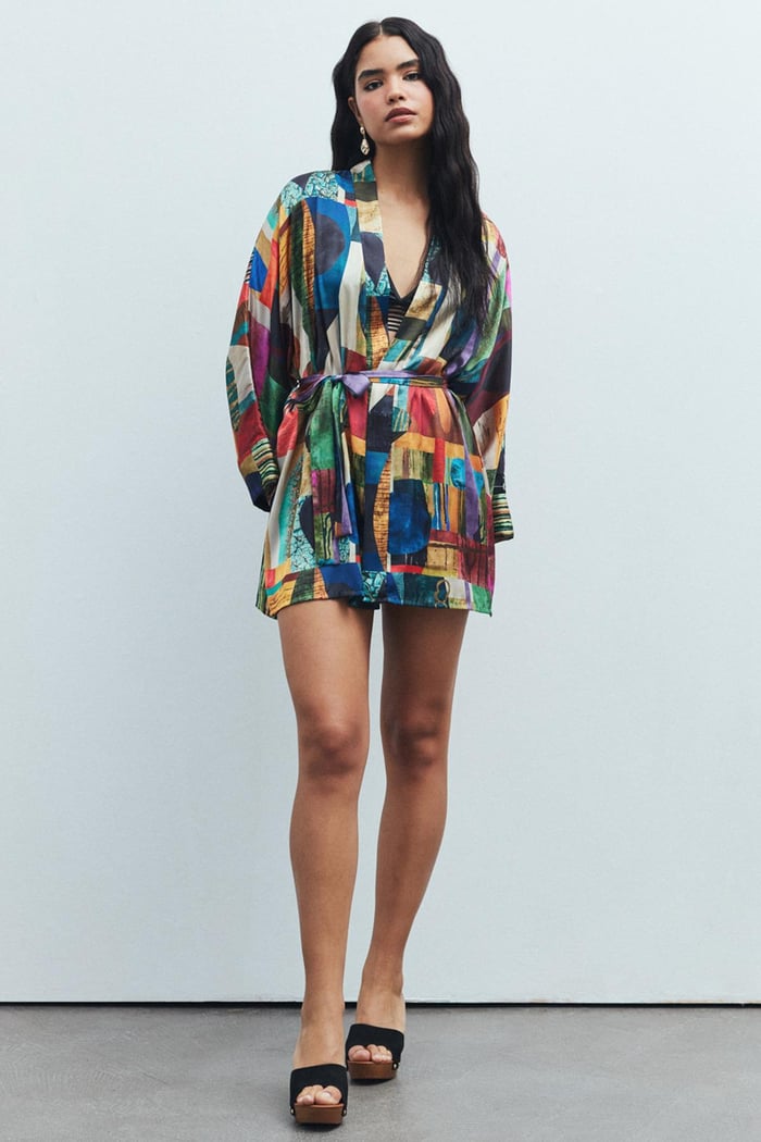 Fumée Satin Coloré Patterned Short Morning Gown / Kimono