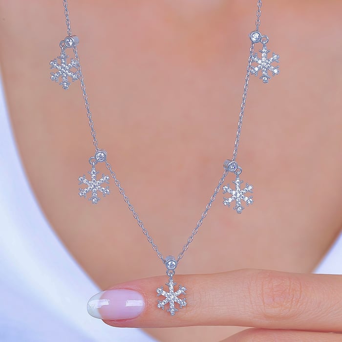 Işıltılı Kristaller Choker Gümüş Şans Kolye