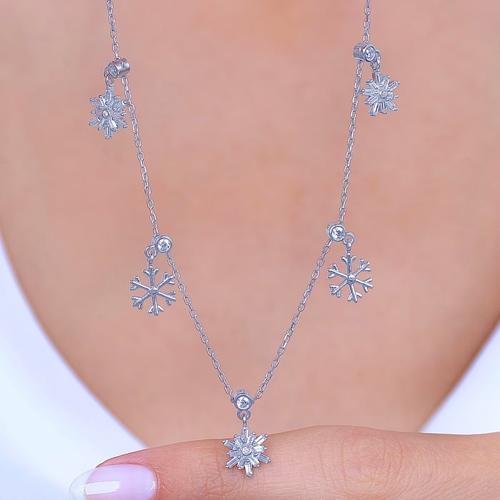 Kristal Parıltısı Choker Gümüş Şans Kolye