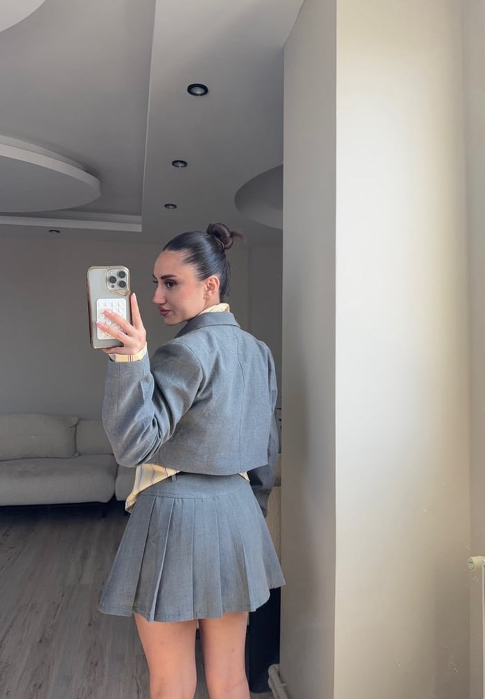 DÜĞME DETAYLI CROP BLAZER CEKET - LF091