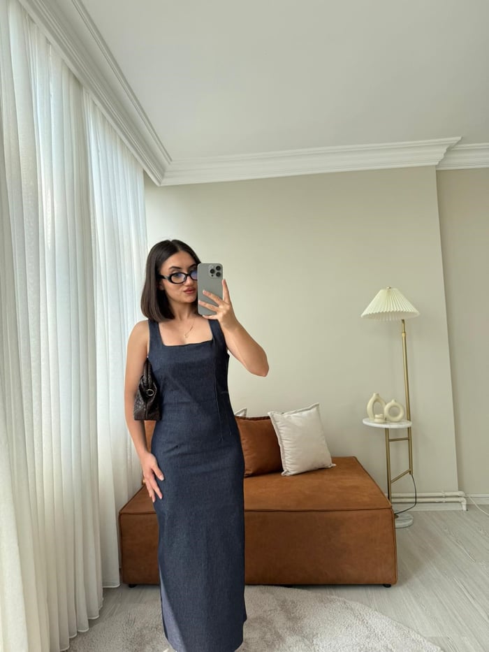 Kare Yaka Denim Elbise