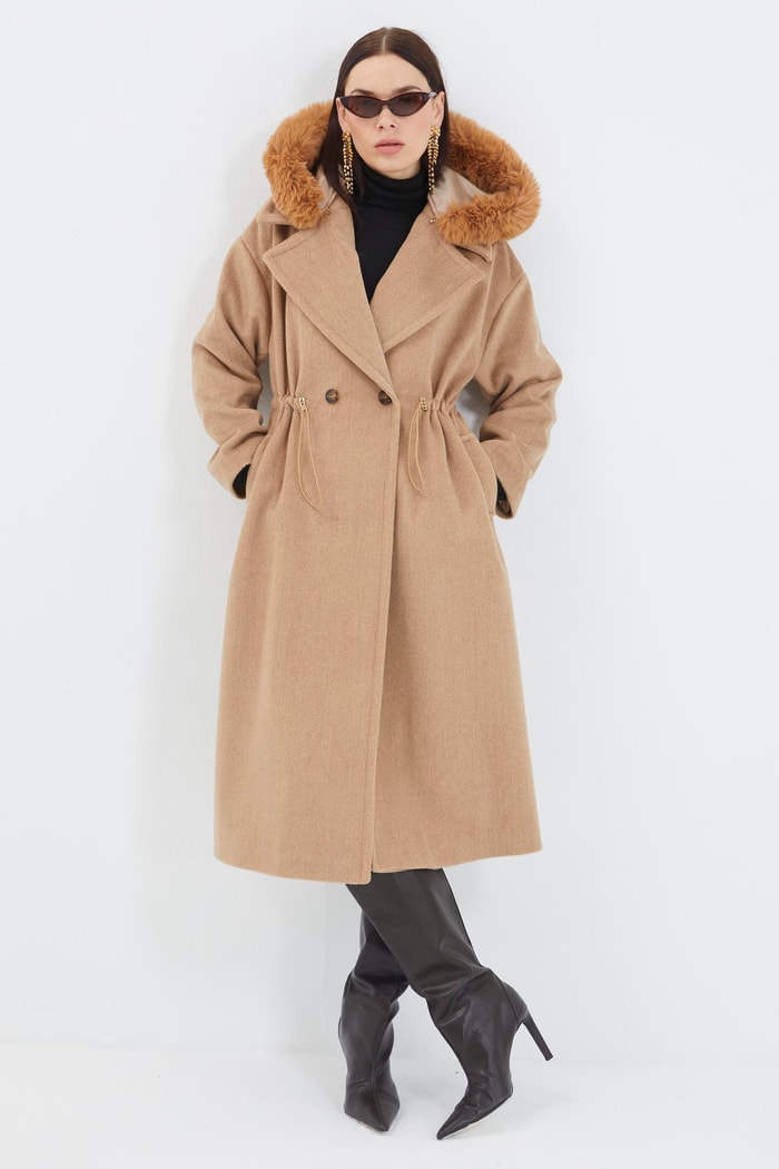 Kürk Detaylı Kapüşonlu Camel Kaşe Kaban 13294 - Zühre