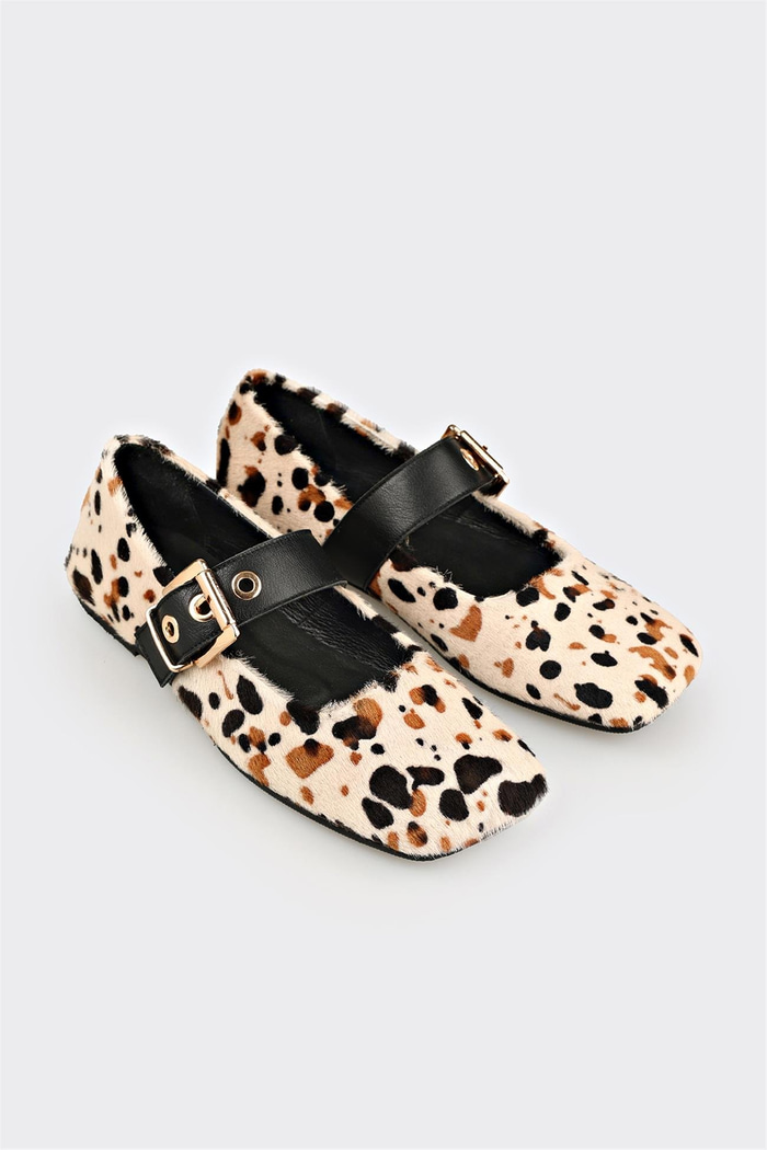 Bej Hayvan Desenli Deri Kadın Günlük Ayakkabı