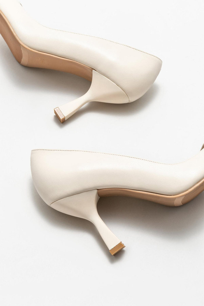 Ekru Deri Kadın Stiletto