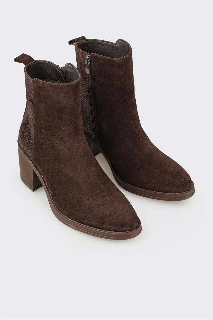 Kahve Deri Kadın Günlük Bot