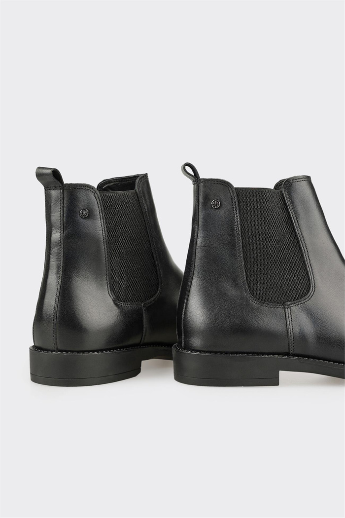 Siyah Deri Erkek Günlük Bot