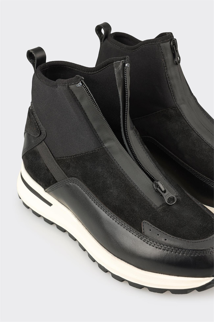 Siyah Deri Erkek Spor Bot