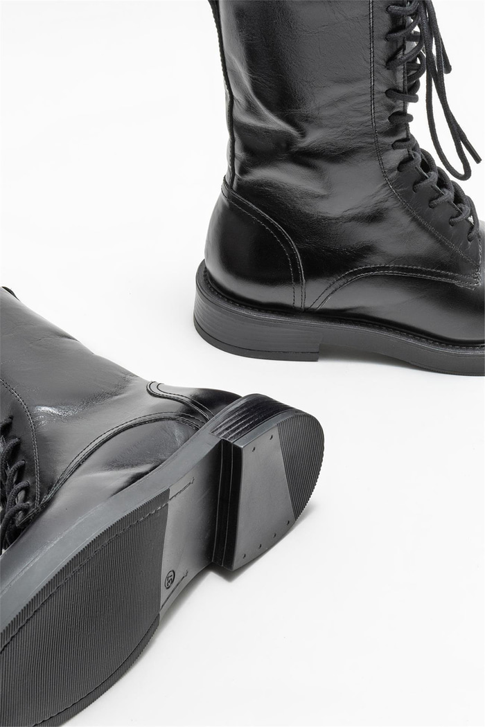 Siyah Deri Kadın Düz Bot