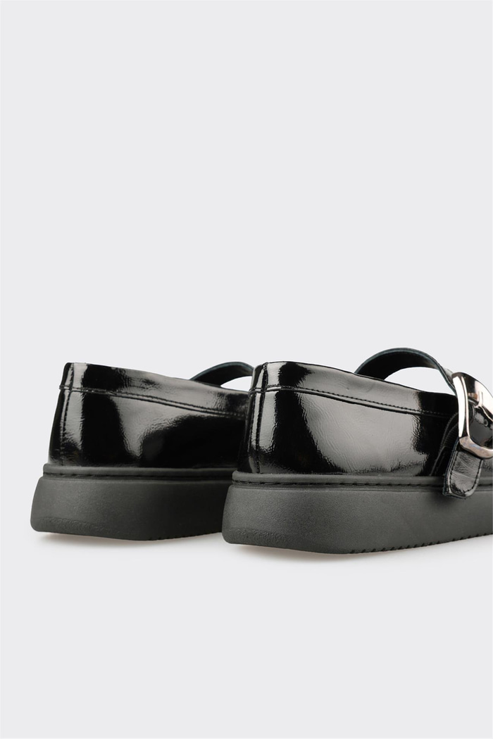 Siyah Deri Kadın Günlük Ayakkabı