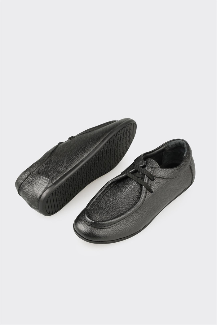 Siyah Deri Kadın Günlük Ayakkabı