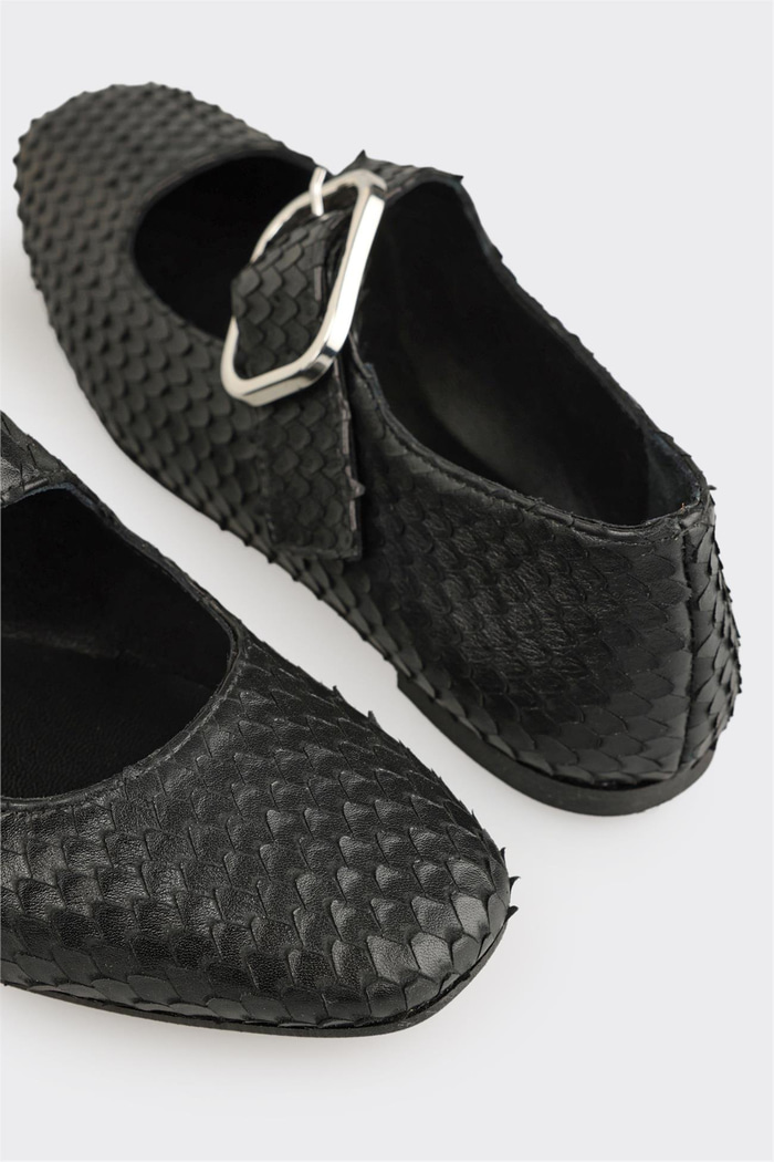 Siyah Deri Kadın Günlük Ayakkabı