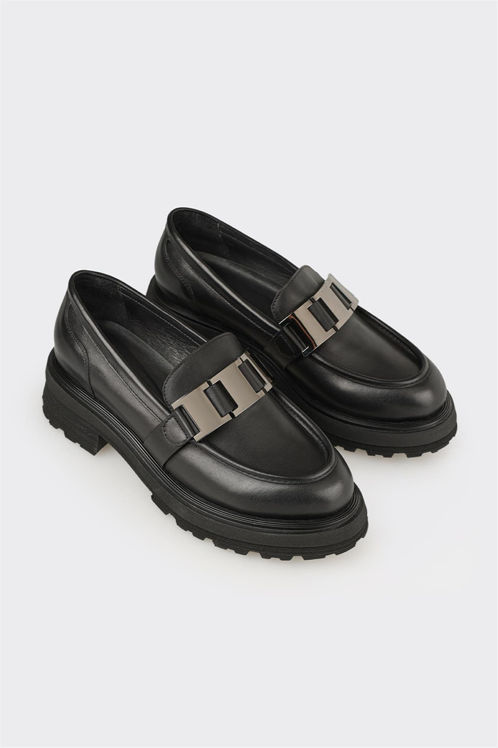 Siyah Deri Kadın Günlük Ayakkabı