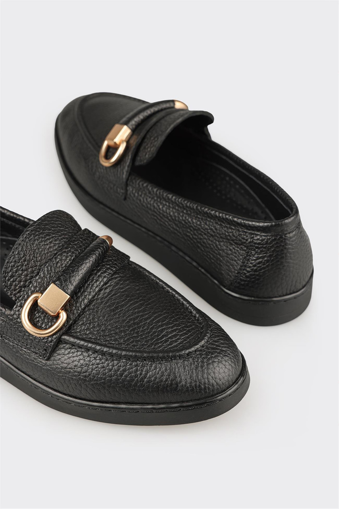 Siyah Deri Kadın Günlük Ayakkabı