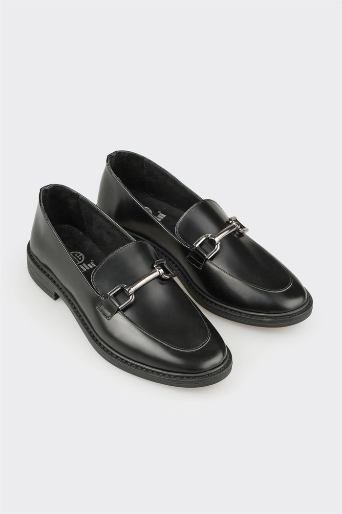 Siyah Deri Kadın Günlük Ayakkabı