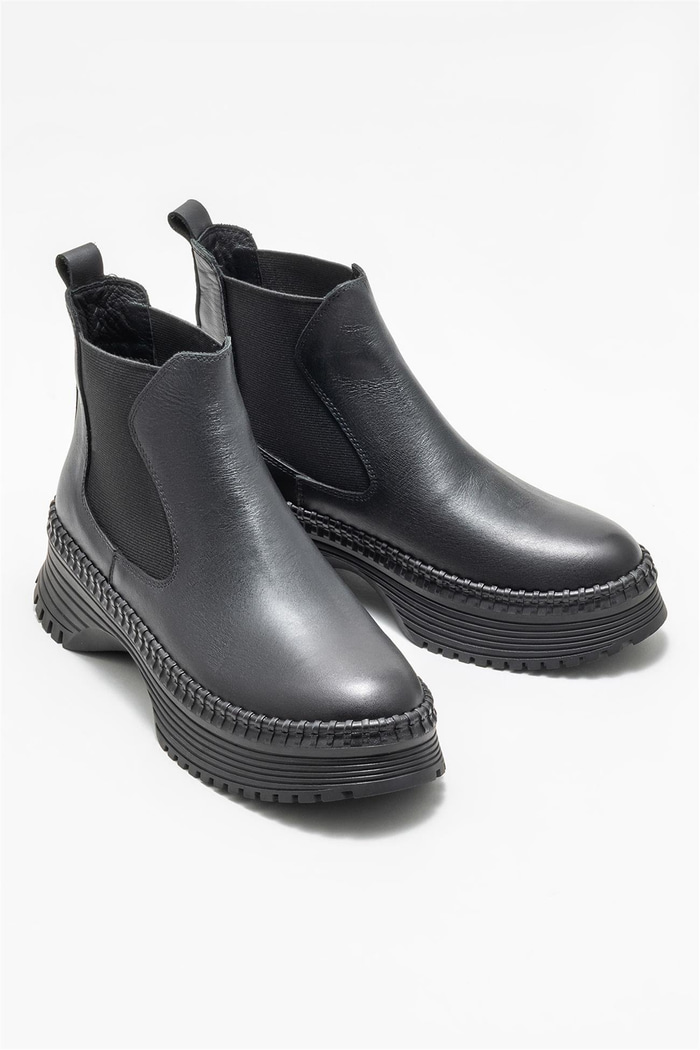 Siyah Deri Kadın Günlük Bot