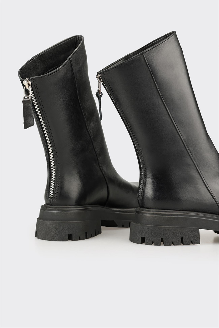 Siyah Deri Kadın Günlük Bot