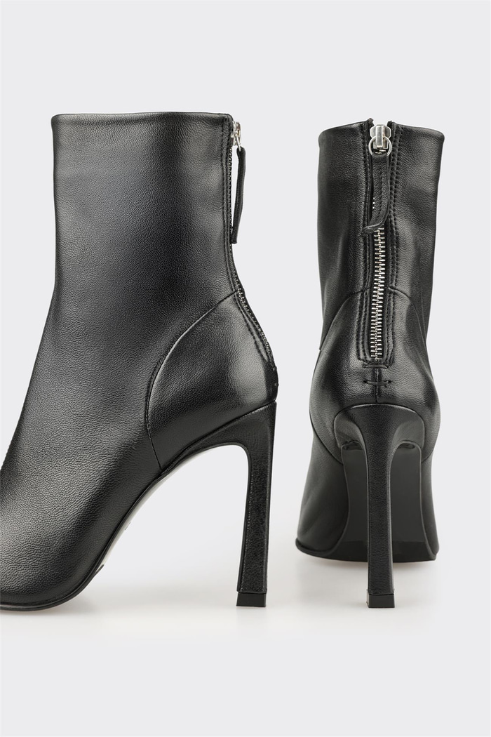 Siyah Deri Kadın Klasik Bot