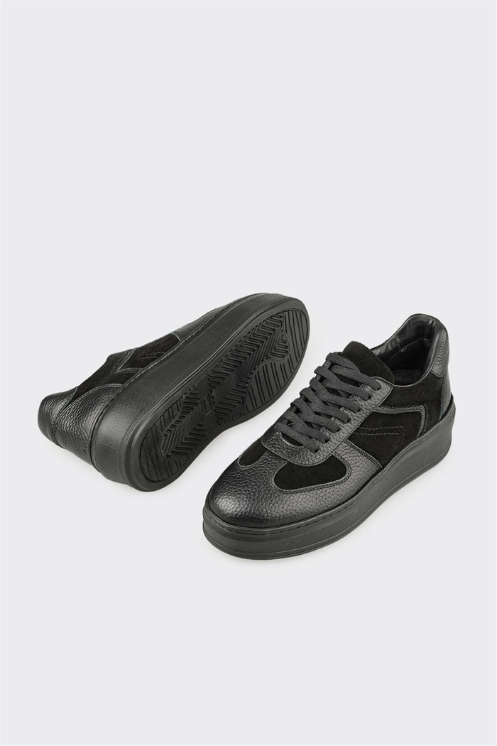 Siyah Deri Kadın Spor Ayakkabı