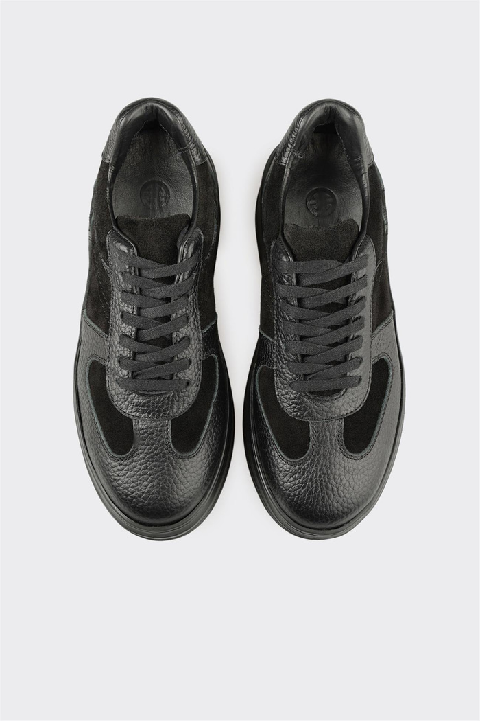 Siyah Deri Kadın Spor Ayakkabı