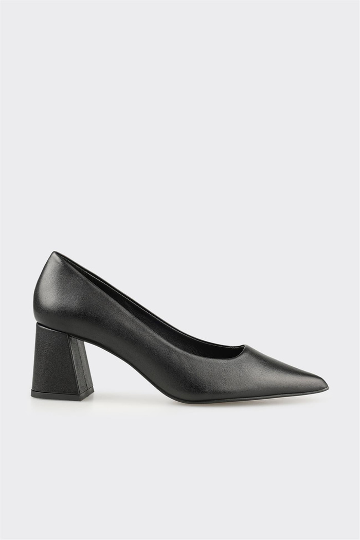 Siyah Deri Kadın Stiletto