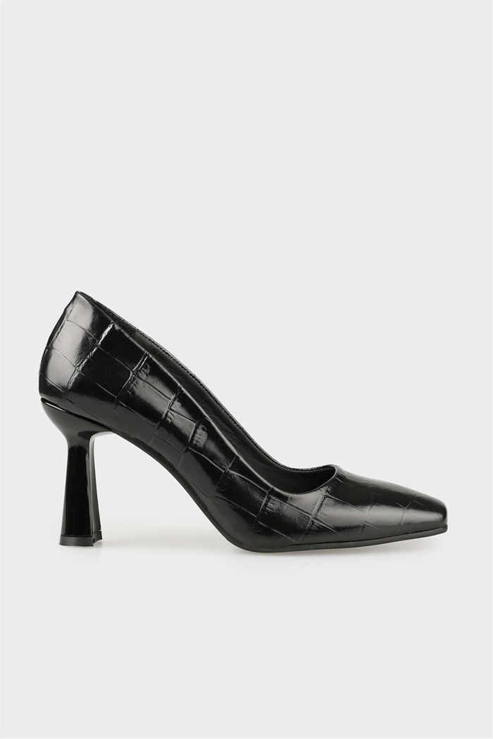 Siyah Deri Kadın Stiletto