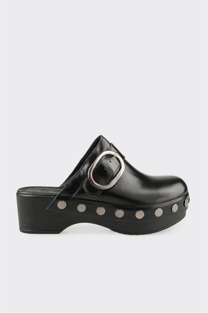 Siyah Deri Kadın Terlik