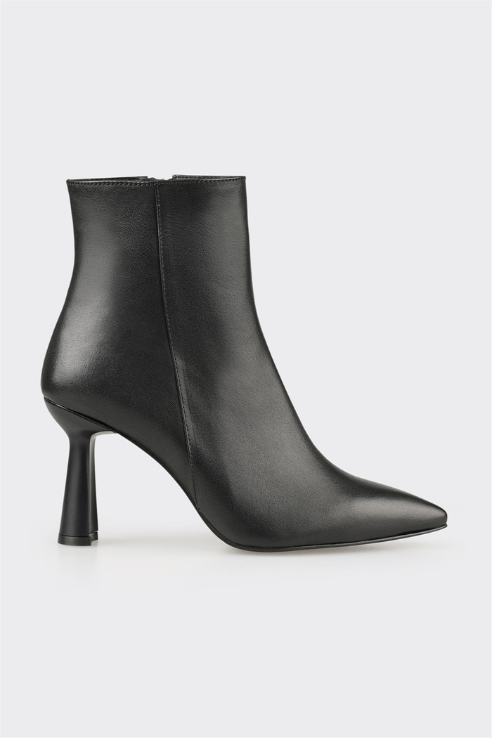 Siyah Deri Kadın Topuklu Bot