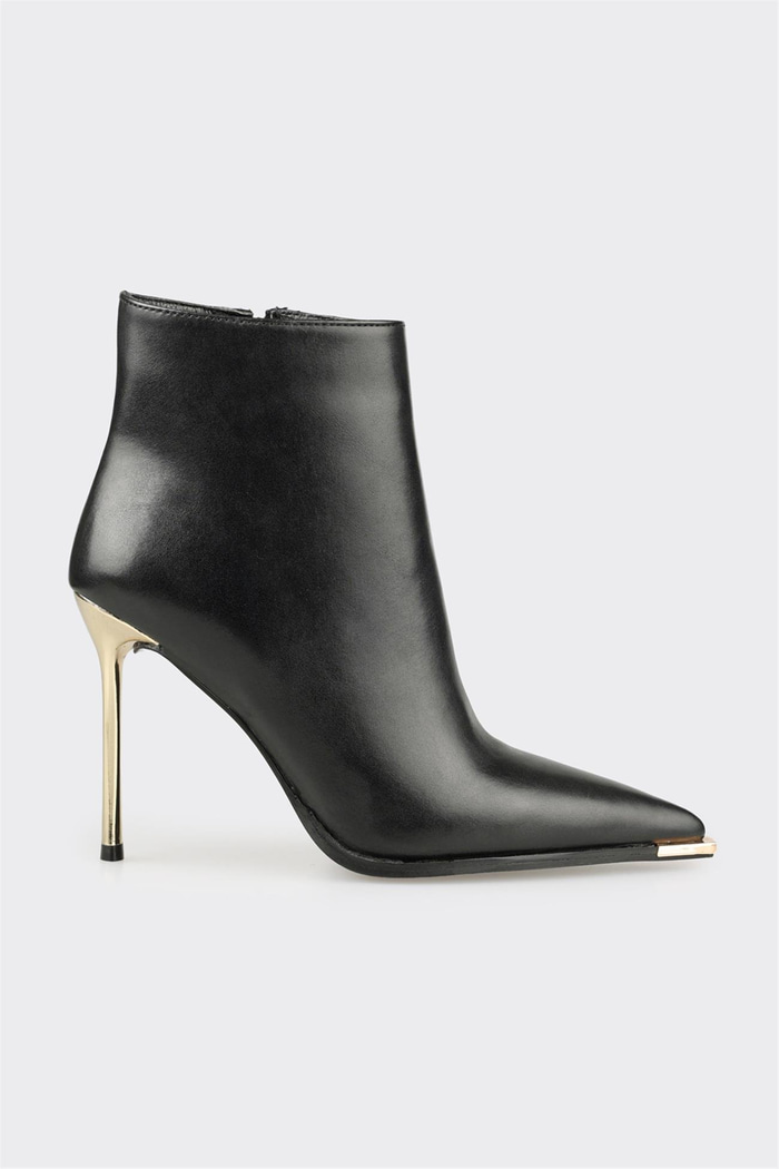 Siyah Kadın Klasik Bot