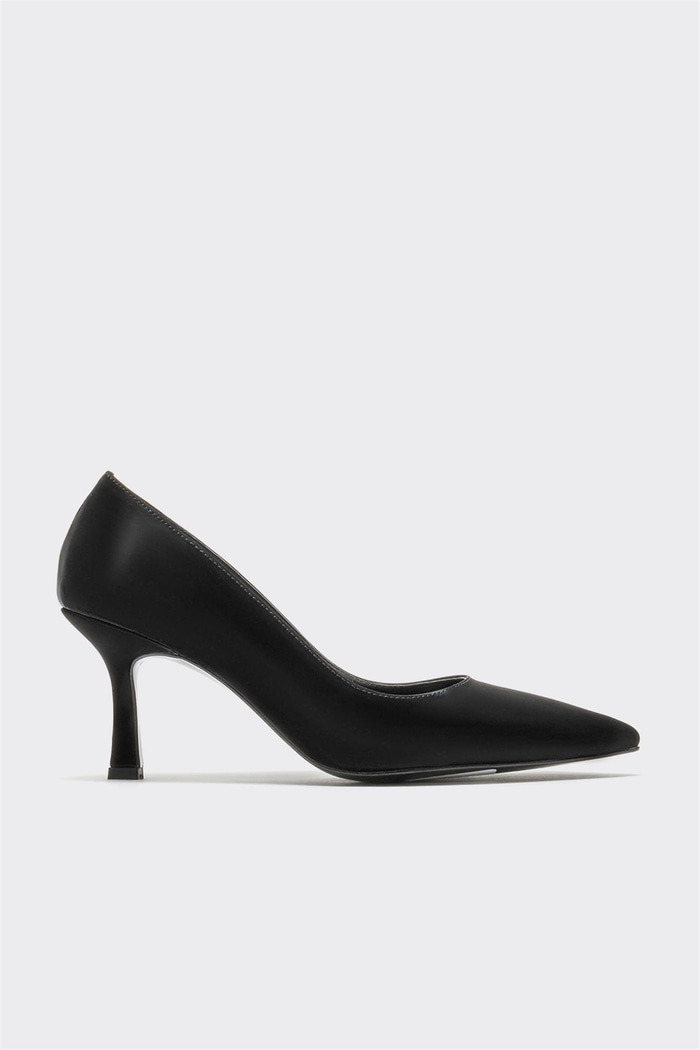 Siyah Kadın Stiletto