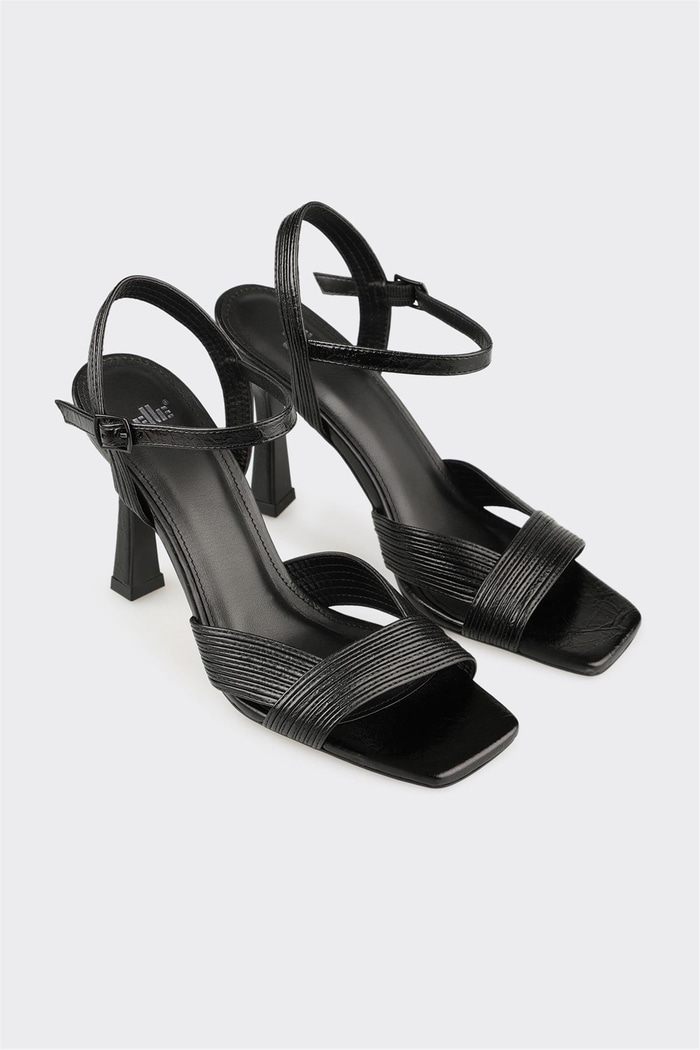 Siyah Kadın Topuklu Sandalet