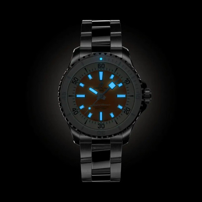 Breitling SUPEROCEAN SUPEROCEAN AUTOMATIC 36