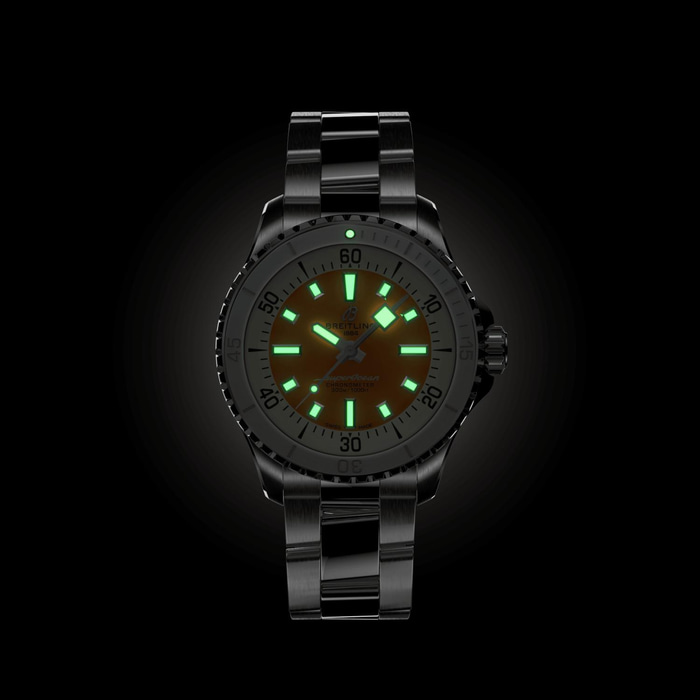 Breitling SUPEROCEAN SUPEROCEAN AUTOMATIC 36