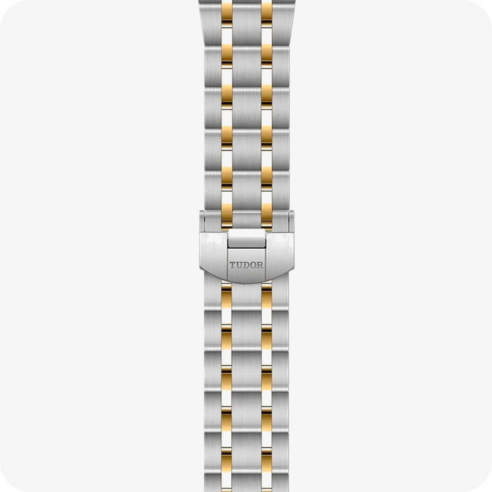 Tudor Royal 