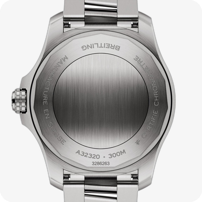 Breitling AVENGER AUTOMATIC GMT 44