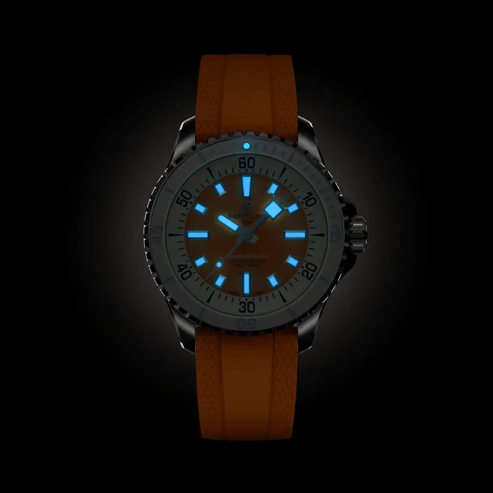 Breitling SUPEROCEAN SUPEROCEAN AUTOMATIC 36