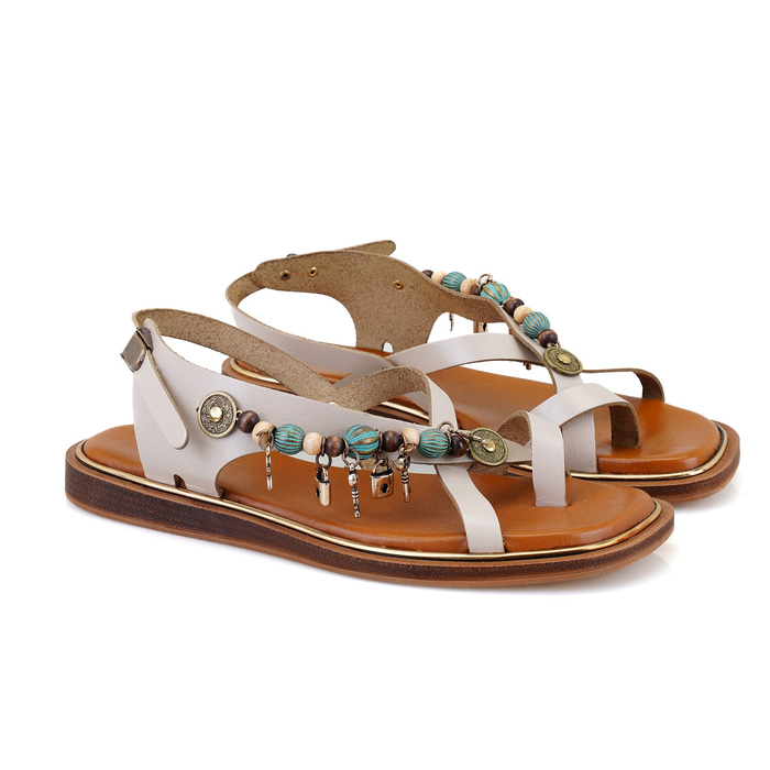 Bej Kadın Aksesuar Detaylı Deri Sandalet