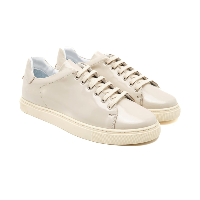 Kadın Beyaz Rugan Deri Spor Ayakkabı