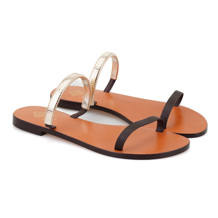 Kadın Kahve Parlak Aksesuarlı Deri Terlik