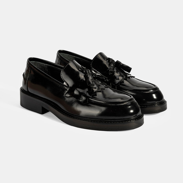 Kadın Siyah Püskül Detaylı Deri Loafer