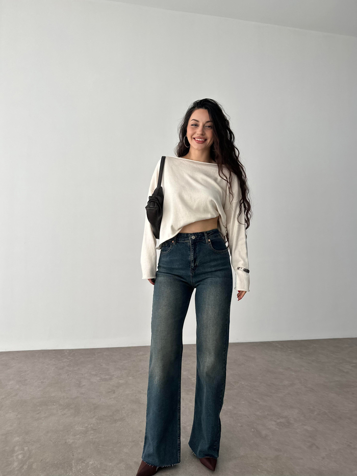 Basic Ekru Düz Yaka Triko