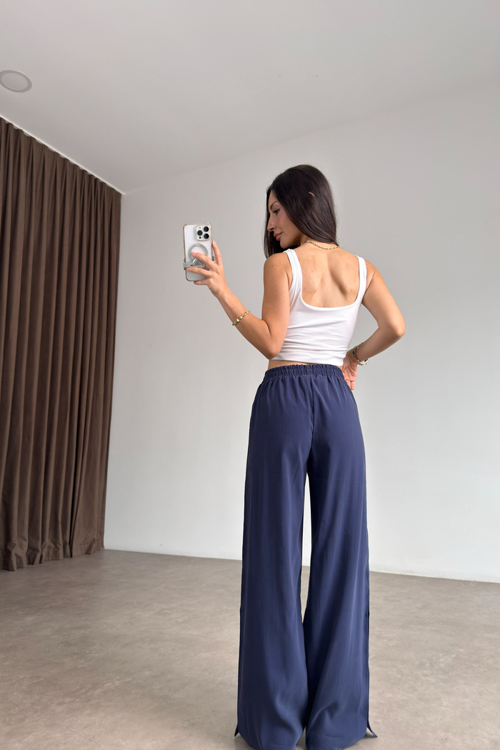 Kenarları Zımbalı Lacivert Modal Tensel Pantolon