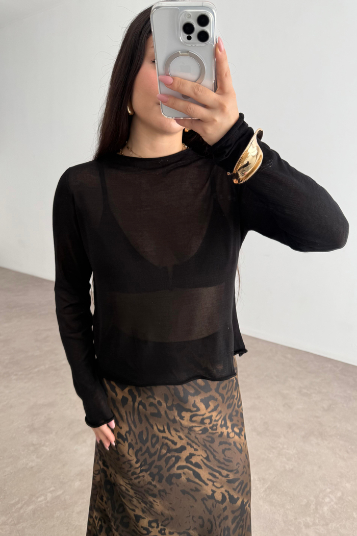 Pamuklu Örme Dökümlü Yarı Transparan Siyah Bluz