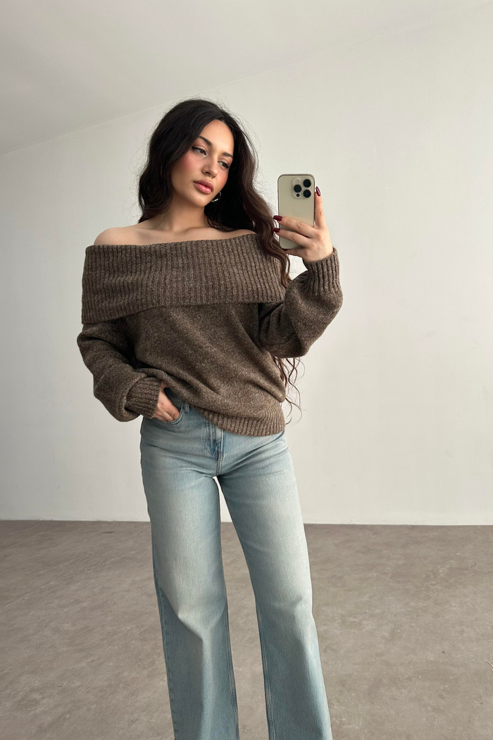 PB Orj. Yumuşak Dokulu Açık Omuzlu Kahve Kazak