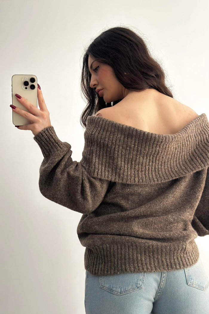 PB Orj. Yumuşak Dokulu Açık Omuzlu Kahve Kazak