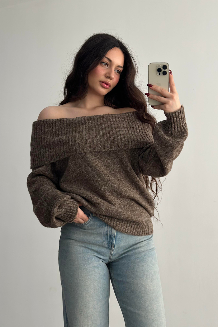 PB Orj. Yumuşak Dokulu Açık Omuzlu Kahve Kazak