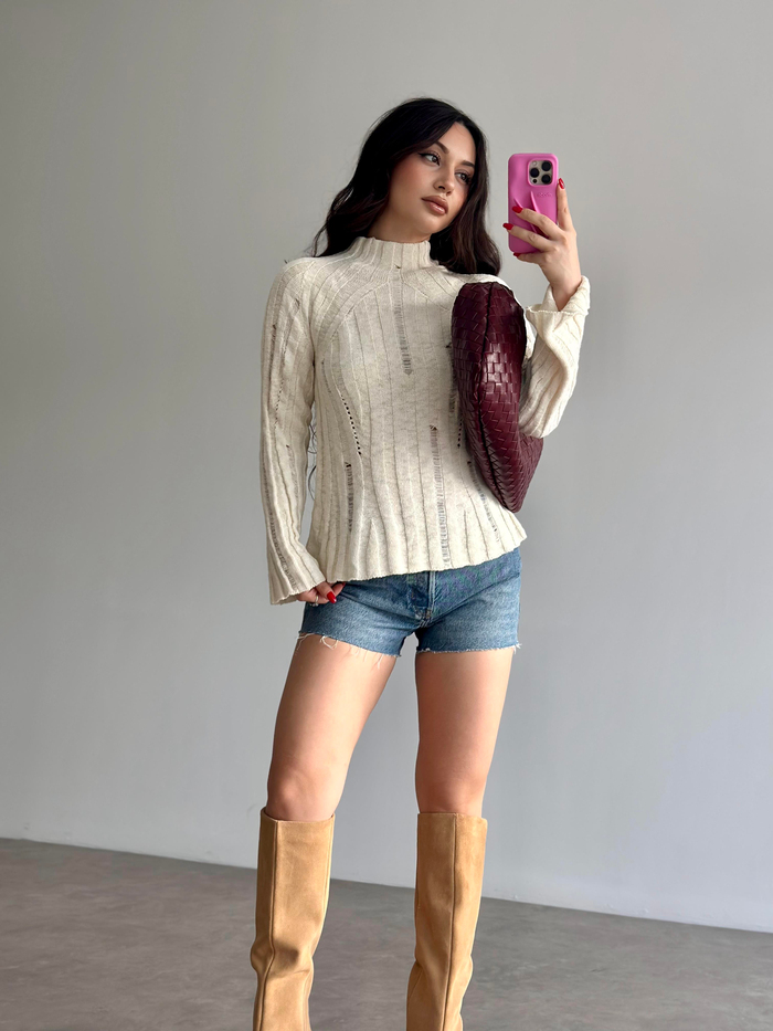 ZR Orijinal Yıpranmış Modelli Modal Ekru Kazak