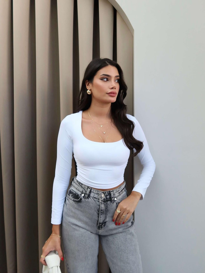 Açık Yaka Bel Büzgülü Bluz
