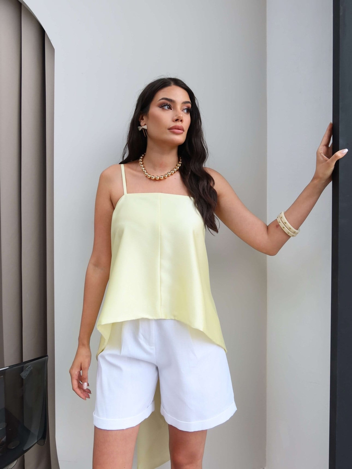 Arka Bağcıklı Asimetrik Saten Bluz